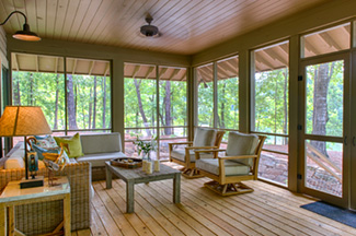 Screen porch on a Russell Cabin